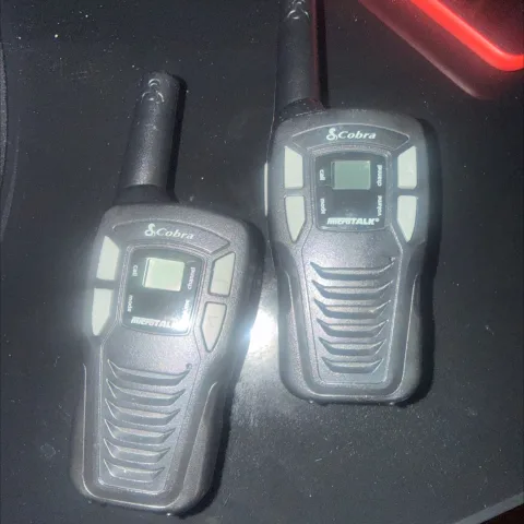 Cobra MicroTALK Two-Way Radios – Pair